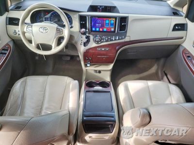 Zdjęcie 8 z 14 samochodu: 2011 TOYOTA SIENNA XLE 8-PASSENGER VIN:5TDYK3DCXBS170904 - miniatura