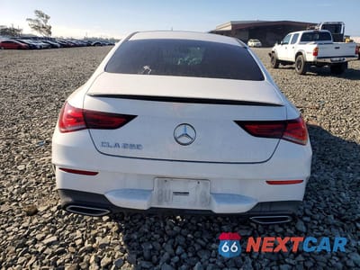 Zdjęcie 6 z 12 samochodu: 2021 MERCEDES-BENZ CLA 250 VIN:W1K5J4GB0MN152666 - miniatura
