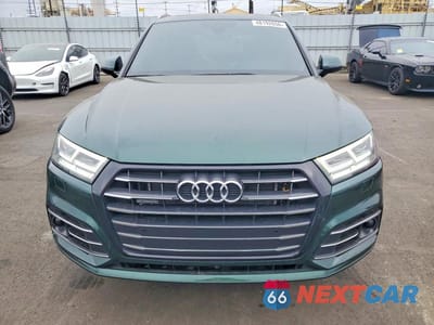 Piąte zdjęcie samochodu w środku: 2020 AUDI Q5 E PREMIUM PLUS VIN:WA1E2AFY1L2093410 - miniatura