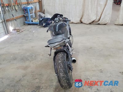 Czwarte zdjęcie samochodu z boku: 2009 YAMAHA YZFR6 VIN:JYARJ16E29A011842 - miniatura