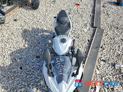 Piąte zdjęcie samochodu w środku: 2025 KAWASAKI EX500 H VIN:ML5EXGH19SDA62562 - miniatura