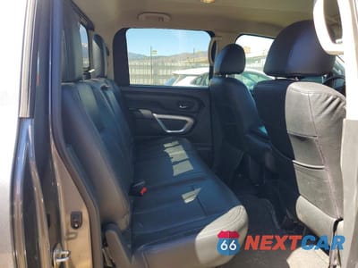 Zdjęcie 10 z 11 samochodu: 2019 NISSAN TITAN SV VIN:1N6AA1EKXKN504916 - miniatura