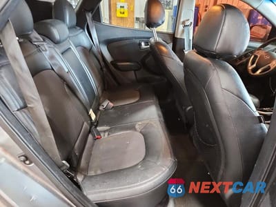 Zdjęcie 10 z 11 samochodu: 2012 HYUNDAI TUCSON GLS VIN:KM8JU3AC6CU527102 - miniatura