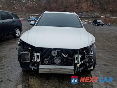 Piąte zdjęcie samochodu w środku: 2018 AUDI SQ5 PREMIUM PLUS VIN:WA1A4AFY1J2202714 - miniatura