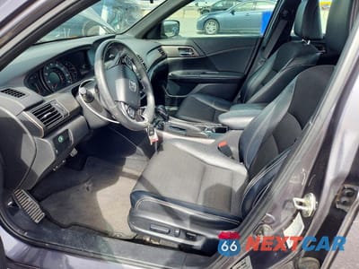 Zdjęcie 7 z 12 samochodu: 2016 HONDA ACCORD SPORT VIN:1HGCR2F55GA071430 - miniatura