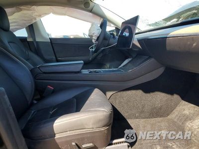 Zdjęcie 7 z 12 samochodu: 2022 TESLA MODEL Y VIN:7SAYGDEF8NF312209 - miniatura