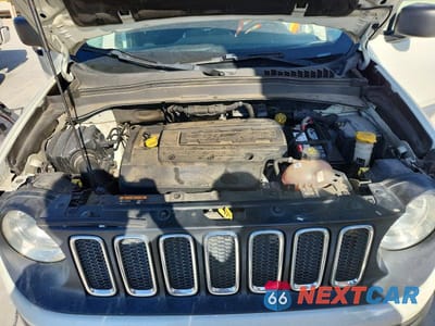 Zdjęcie 12 z 13 samochodu: 2015 JEEP RENEGADE VIN:ZACCJAAHXFPC35562 - miniatura