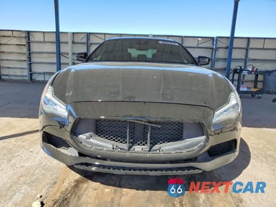 Piąte zdjęcie samochodu w środku: 2018 MASERATI QUATTROPORTE S VIN:ZAM56YPA1J1286675 - miniatura