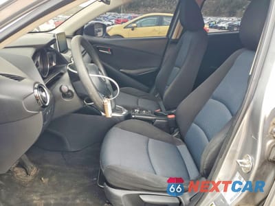 Zdjęcie 7 z 13 samochodu: 2016 SCION IA BASE VIN:3MYDLBZV0GY102726 - miniatura