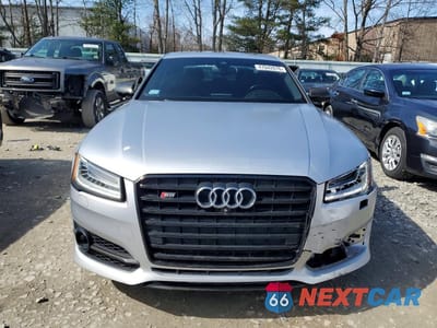 Piąte zdjęcie samochodu w środku: 2017 AUDI S8 PLUS QUATTRO VIN:WUAJ5AFD0HN900064 - miniatura