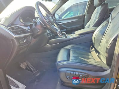 Zdjęcie 7 z 14 samochodu: 2018 BMW X6 XDRIVE50I VIN:5UXKU6C52J0Z66714 - miniatura