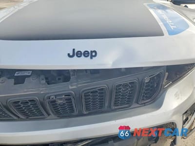 Zdjęcie 12 z 13 samochodu: 2024 JEEP GRAND CHEROKEE TRAILHAWK 4XE VIN:1C4RJYC69R8956840 - miniatura