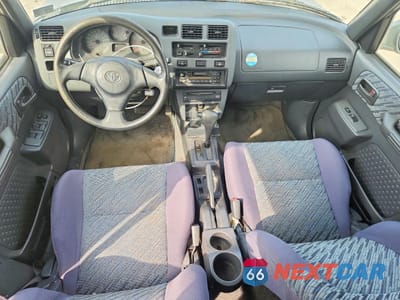 Zdjęcie 8 z 13 samochodu: 1999 TOYOTA RAV4 BASE VIN:JT3HP10V3X7141845 - miniatura
