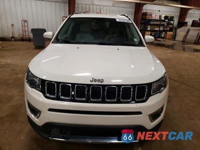 Piąte zdjęcie samochodu w środku: 2021 JEEP COMPASS LIMITED VIN:3C4NJCCB5MT528207 - miniatura