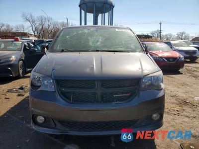 Piąte zdjęcie samochodu w środku: 2018 DODGE GRAND CARAVAN SE VIN:2C4RDGBGXJR164698 - miniatura