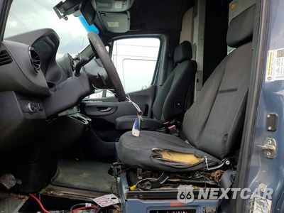 Zdjęcie 7 z 13 samochodu: 2019 MERCEDES BENZ SPRINTER 2500 DELIVERY VAN VIN:WD4PF1CD7KT007374 - miniatura