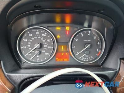 Zdjęcie 9 z 12 samochodu: 2011 BMW 328 XI VIN:WBAPK7C50BA816113 - miniatura