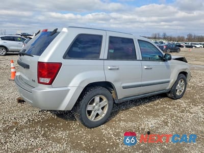 Trzecie zdjęcie samochodu z tyłu: 2007 JEEP GRAND CHEROKEE LAREDO VIN:1J8GR48K77C625871 - miniatura