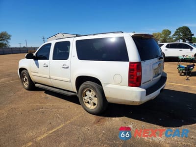 Drugie zdjęcie samochodu z przodu: 2008 CHEVROLET SUBURBAN C1500 LS VIN:3GNFC16J78G264824 - miniatura