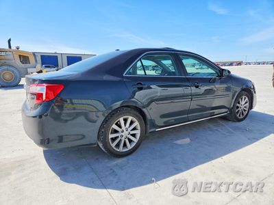 Trzecie zdjęcie samochodu z tyłu: 2014 TOYOTA CAMRY VIN:4T4BF1FK5ER397924 - miniatura