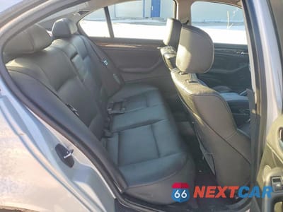 Zdjęcie 10 z 12 samochodu: 2003 BMW 325 VIN:WBAEV33433KL58996 - miniatura