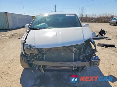 Piąte zdjęcie samochodu w środku: 2018 DODGE GRAND CARAVAN SE VIN:2C4RDGBG2JR152917 - miniatura