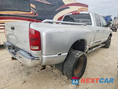 Trzecie zdjęcie samochodu z tyłu: 2004 DODGE RAM 3500 ST VIN:3D7MU48C44G264423 - miniatura