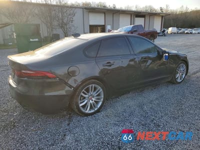 Trzecie zdjęcie samochodu z tyłu: 2023 JAGUAR XF SE VIN:SAJBG4FX7PCY93312 - miniatura