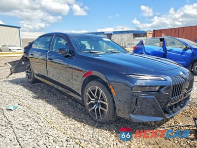Czwarte zdjęcie samochodu z boku: 2024 BMW 760 XI VIN:WBA33EJ05RCR02944 - miniatura