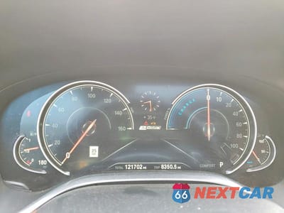 Zdjęcie 9 z 12 samochodu: 2018 BMW 740 XE VIN:WBA7J2C57JG938145 - miniatura