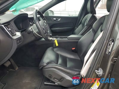 Zdjęcie 7 z 12 samochodu: 2019 VOLVO XC60 T6 MOMENTUM VIN:LYVA22RK0KB315496 - miniatura