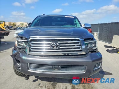 Piąte zdjęcie samochodu w środku: 2021 TOYOTA SEQUOIA PLATINUM VIN:5TDGY5A14MS075556 - miniatura