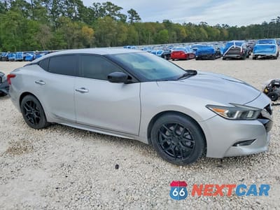 Czwarte zdjęcie samochodu z boku: 2017 NISSAN MAXIMA 3.5 S VIN:1N4AA6AP8HC367275 - miniatura