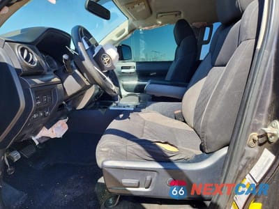 Zdjęcie 7 z 12 samochodu: 2016 TOYOTA TUNDRA SR5 VIN:5TFEY5F12GX208765 - miniatura