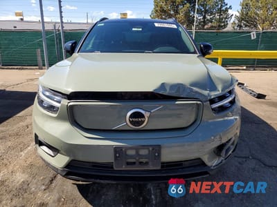 Piąte zdjęcie samochodu w środku: 2021 VOLVO XC40 RECHARGE VIN:YV4ED3UR8M2590377 - miniatura