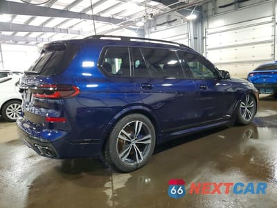 Trzecie zdjęcie samochodu z tyłu: 2025 BMW X7 M60I VIN:5UX33EM09S9Y51416 - miniatura