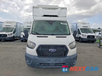 Piąte zdjęcie samochodu w środku: 2020 FORD TRANSIT DELIVERY TRUCK VIN:1FDBW5Z88LKA95571 - miniatura