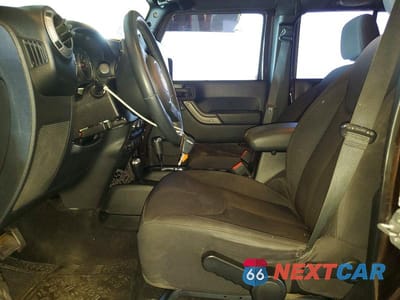 Zdjęcie 7 z 12 samochodu: 2013 JEEP WRANGLER UNLIMITED SPORT VIN:1C4BJWDG7DL681956 - miniatura