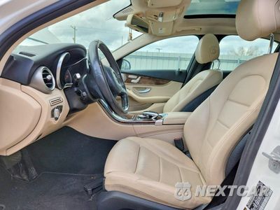 Zdjęcie 7 z 12 samochodu: 2015 MERCEDES-BENZ C 300 4MATIC VIN:55SWF4KB8FU029785 - miniatura