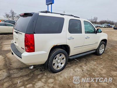 Trzecie zdjęcie samochodu z tyłu: 2013 GMC YUKON SLT VIN:1GKS2CE08DR313204 - miniatura