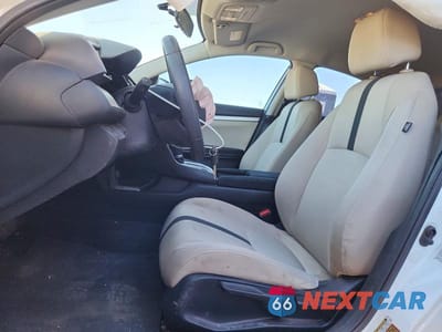 Zdjęcie 7 z 11 samochodu: 2017 HONDA CIVIC LX VIN:19XFC2F51HE012855 - miniatura