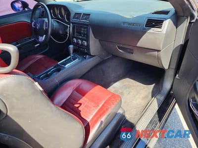 Zdjęcie 8 z 12 samochodu: 2013 DODGE CHALLENGER SXT VIN:2C3CDYAG7DH734054 - miniatura