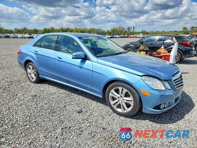 Czwarte zdjęcie samochodu z boku: 2011 MERCEDES-BENZ E 350 4MATIC VIN:WDDHF8HB6BA435470 - miniatura