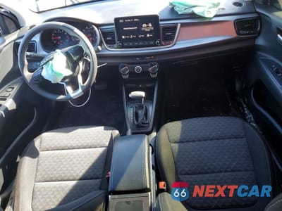 Zdjęcie 8 z 12 samochodu: 2023 KIA RIO VIN:3KPA24ADXPE599224 - miniatura