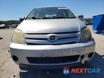 Piąte zdjęcie samochodu w środku: 2005 SCION XA BASE VIN:JTKKT624950117028 - miniatura