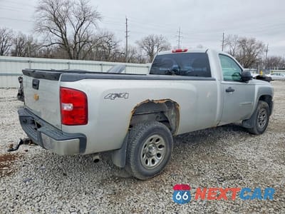 Trzecie zdjęcie samochodu z tyłu: 2011 CHEVROLET SILVERADO K1500 VIN:1GCNKPEXXBZ292141 - miniatura