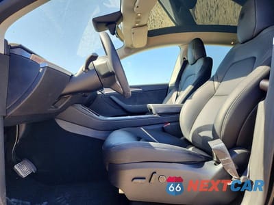 Zdjęcie 7 z 12 samochodu: 2025 TESLA MODEL Y VIN:7SAYGDED5SF256191 - miniatura