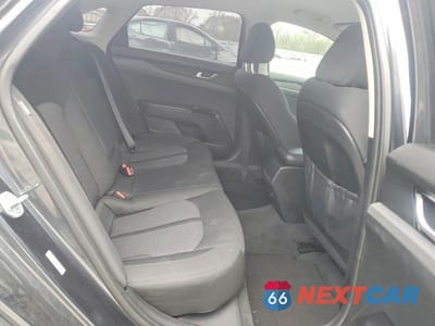 Zdjęcie 10 z 11 samochodu: 2022 KIA K5 LXS VIN:5XXG14J28NG151208 - miniatura