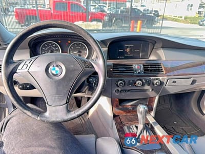 Zdjęcie 9 z 10 samochodu: 2005 BMW 525 I VIN:WBANA53575B861871 - miniatura