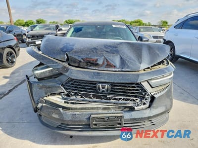 Piąte zdjęcie samochodu w środku: 2025 HONDA ACCORD LX VIN:1HGCY1F22SA033116 - miniatura